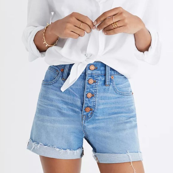 Madewell Pants - NWOT Madewell High-Rise Button Front Raw Hem Shorts